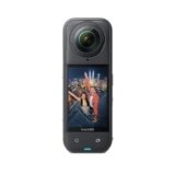 Insta360 X5 – Action Cam Impermeabile 360° in 8K, Superba in Bassa Luce, Selfie Stick Invisibile, Obiettivi Sostituibili, Autonomia 3 ore, Cover Antivento, Stabilizzazione, Design con triplo Chip IA
