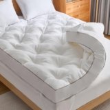 WhatsBedding 4 Inch Memory Foam Mattress Topper King for Back Pain Relief, Filled with Breathable Gel Memory Foam, Fluffy Comfort Supportive Pillow Top Mattress Topper, 80x78x4in