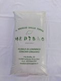 MEDIBIO Humus di lombrico Puro 30 Litri, Super Fertilizzante Organico, 100% Matrice Cavallo, Potere Ammendante 20 volte superiore allo stallatico (Offerta 1 Sacco)