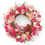 J’FLORU Valentines Day Decorations Romantic Valentines Day Gifts 22 Inch Valentine’s Day Wreath with Lovely Bear Heart Roses Tulips for Valentine Party Anniversary Candlelight Dinner