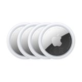 Apple AirTag in confezione da 4 ​​​​​​(seconda generazione): utile per localizzare portachiavi, portafogli e molto altro; funziona emettendo un suono; si configura con un semplice tap da iPhone o iPad