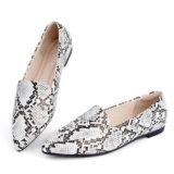 MUSSHOE Loafers for Women Comfortable Pointed Toe Memory Foam Women’s Flats Loafers,Snake 10